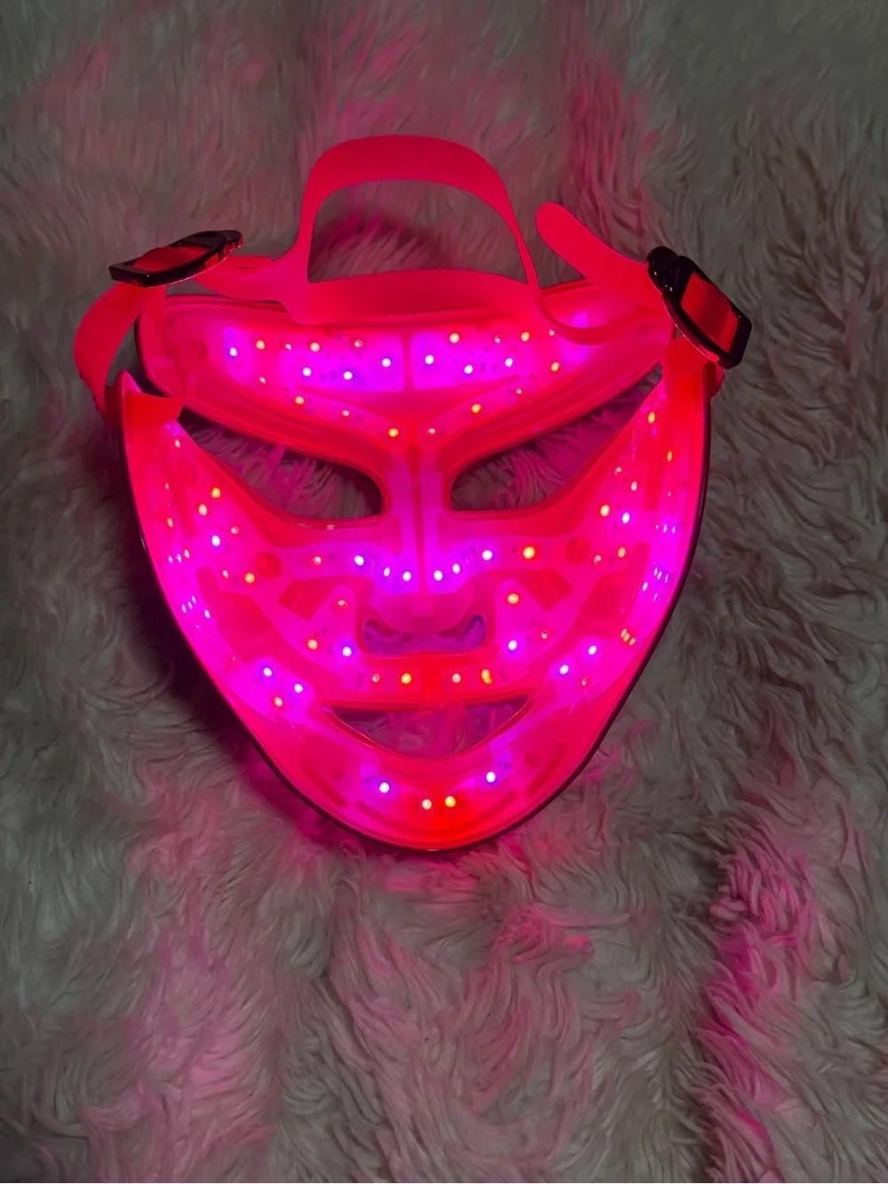 Dr. Dennis Gross DRx SpectraLite FaceWare Pro LED Light Therapy Mask - Picture 7 of 8